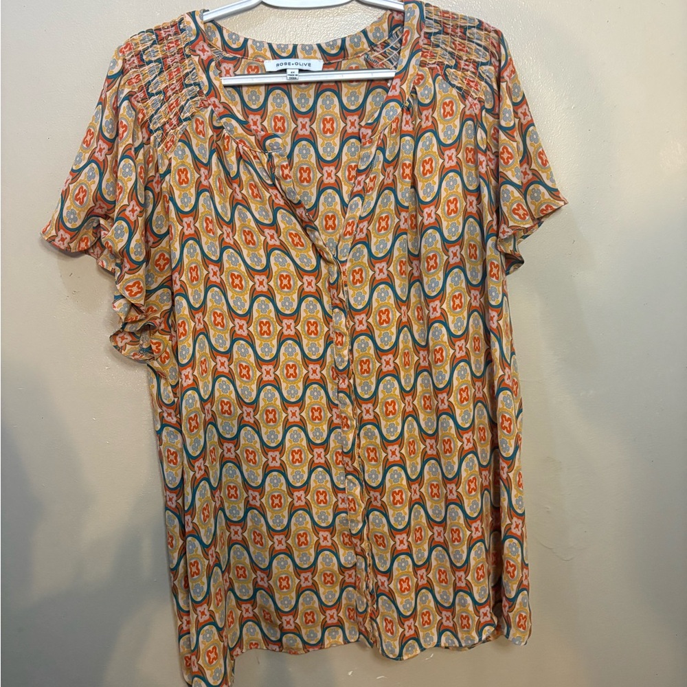 Rose & Olive Multicolor Geometric Short-Sleeve Blouse